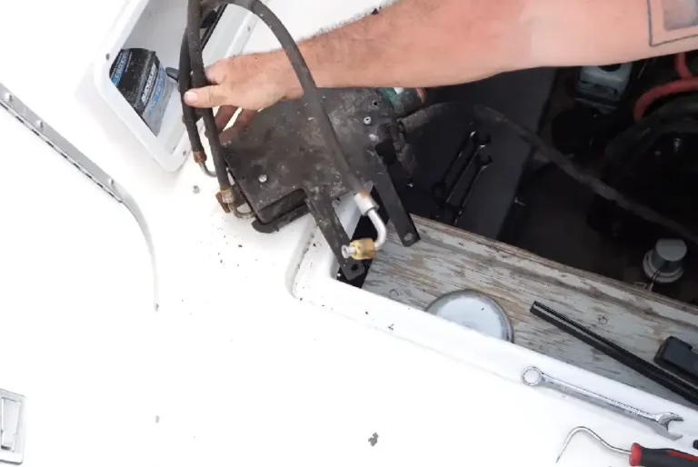 Understanding Marine Steering Systems: Mechanical, Hydraulic, and Electric